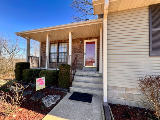 950 Skyline Drive, Forsyth, MO 65653