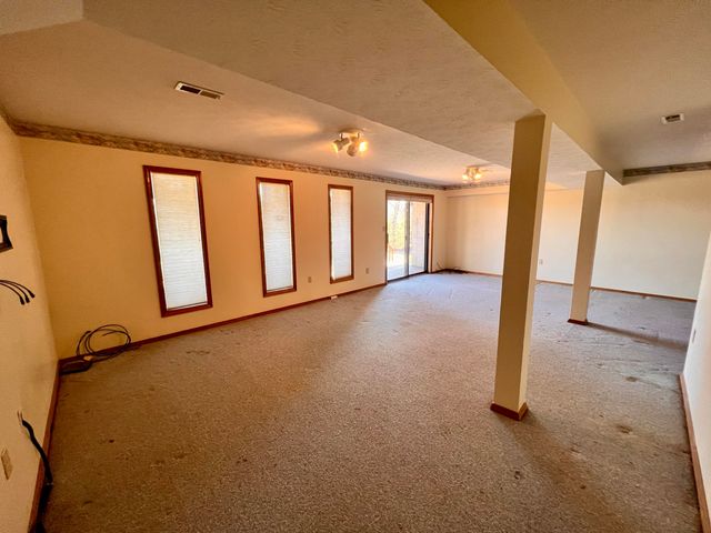 950 Skyline Drive, Forsyth, MO 65653