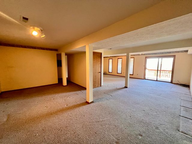 950 Skyline Drive, Forsyth, MO 65653