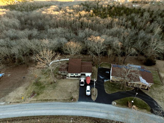 950 Skyline Drive, Forsyth, MO 65653