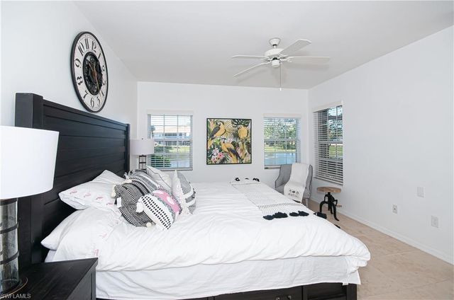 2516 Orchid Bay DR 101, Naples, FL 34109