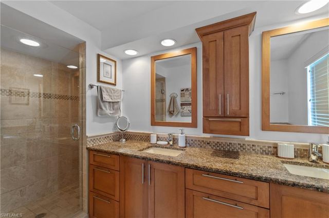 2516 Orchid Bay DR 101, Naples, FL 34109