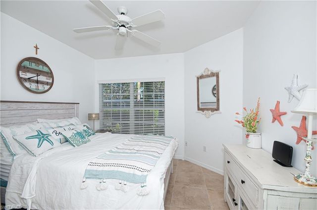 2516 Orchid Bay DR 101, Naples, FL 34109
