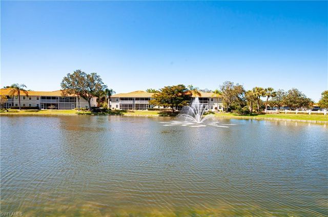 2516 Orchid Bay DR 101, Naples, FL 34109