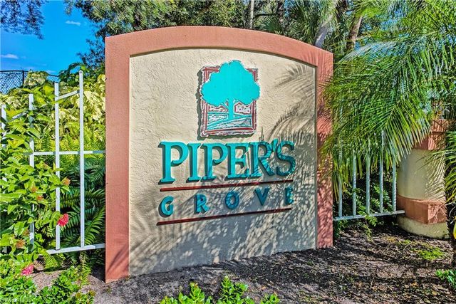 2516 Orchid Bay DR 101, Naples, FL 34109