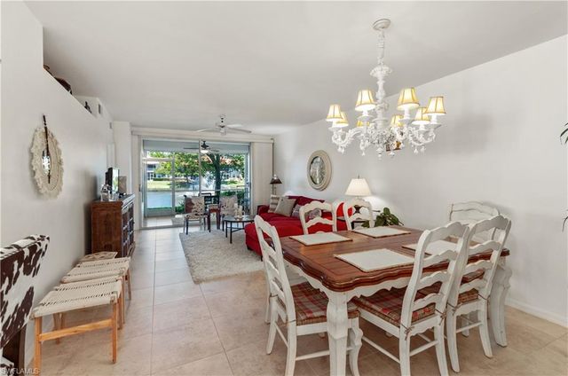 2516 Orchid Bay DR 101, Naples, FL 34109