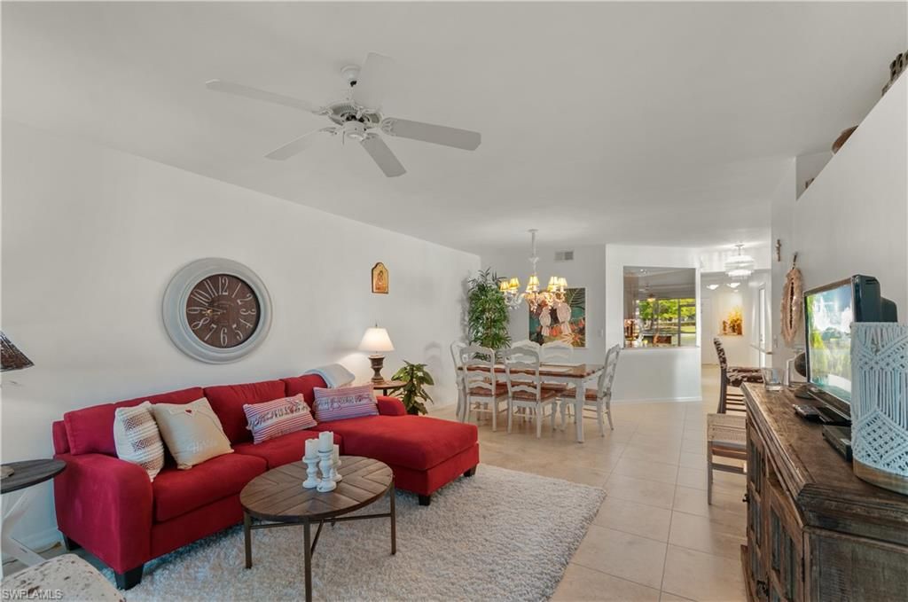 2516 Orchid Bay DR 101, Naples, FL 34109