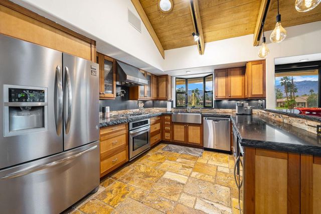 457 Sunningdale Drive, Rancho Mirage, CA 92270