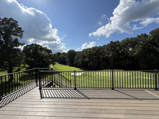 111 Fairway Dr, Clarksville, TN 37043
