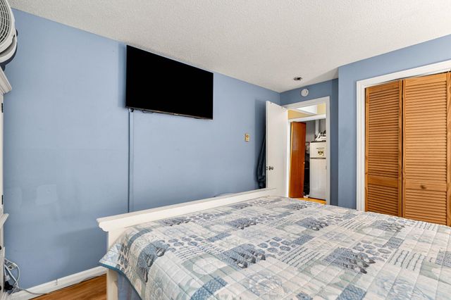 12L Rebecca Lane, Derry, NH 03038