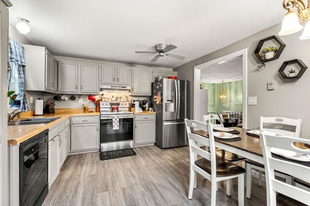12L Rebecca Lane, Derry, NH 03038