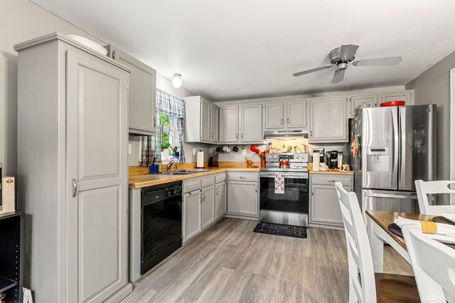12L Rebecca Lane, Derry, NH 03038