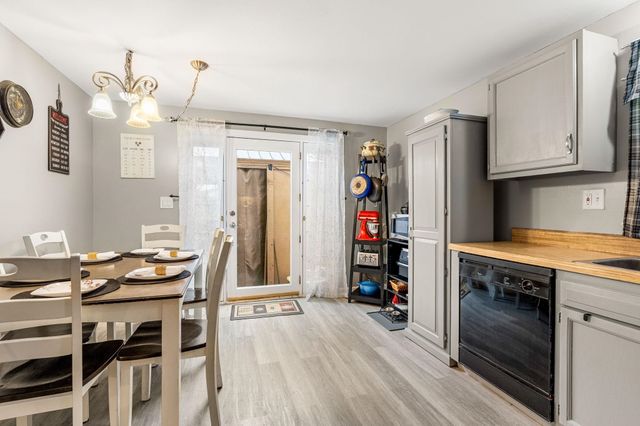 12L Rebecca Lane, Derry, NH 03038
