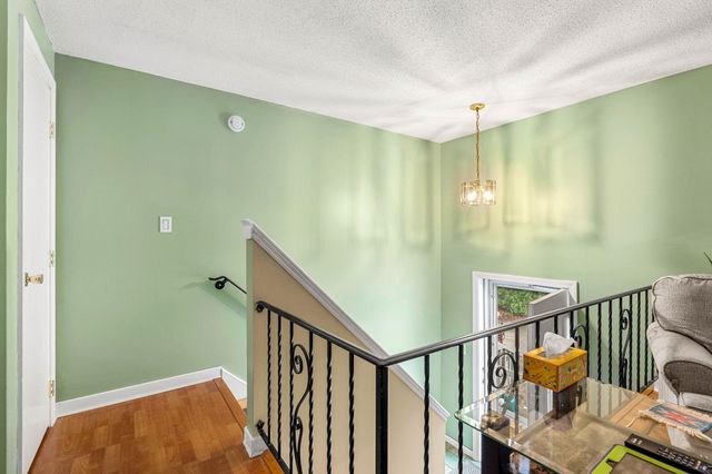 12L Rebecca Lane, Derry, NH 03038