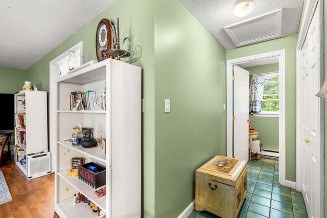 12L Rebecca Lane, Derry, NH 03038