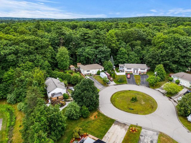 12L Rebecca Lane, Derry, NH 03038
