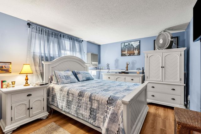 12L Rebecca Lane, Derry, NH 03038