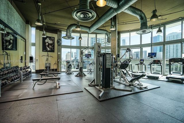 690 SW 1st Court 1623, Miami, FL 33130