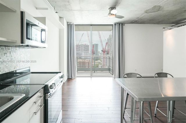 690 SW 1st Court 1623, Miami, FL 33130