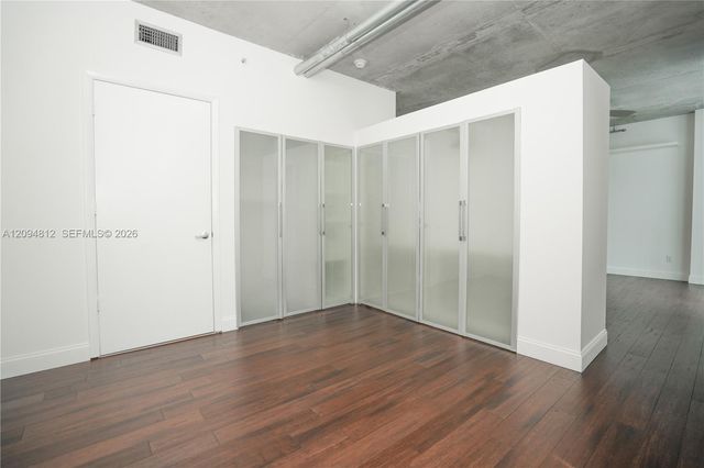 690 SW 1st Court 1623, Miami, FL 33130