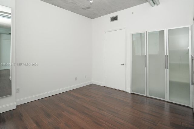 690 SW 1st Court 1623, Miami, FL 33130