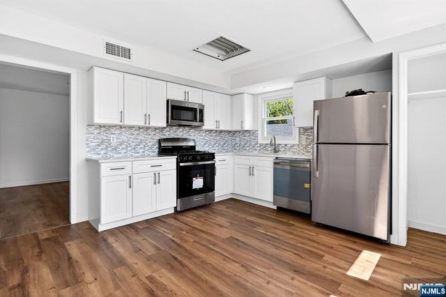 292 Louis Street 1FL, Hackensack, NJ 07601