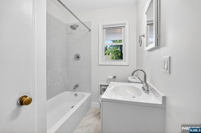 292 Louis Street 1FL, Hackensack, NJ 07601