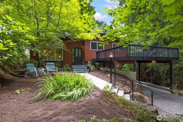 11706 36th Avenue NE, Seattle, WA 98125