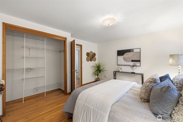 11706 36th Avenue NE, Seattle, WA 98125