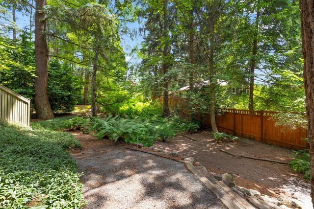 11706 36th Avenue NE, Seattle, WA 98125