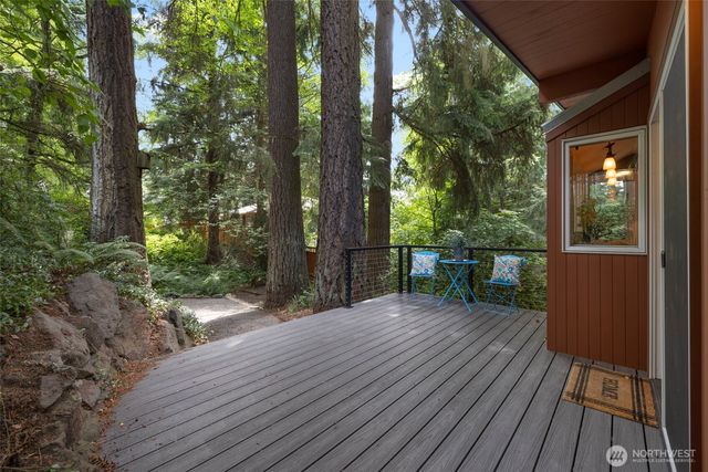 11706 36th Avenue NE, Seattle, WA 98125