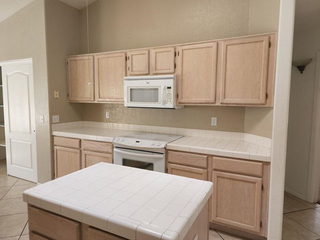 1126 W Grand Caymen Drive, Gilbert, AZ 85233