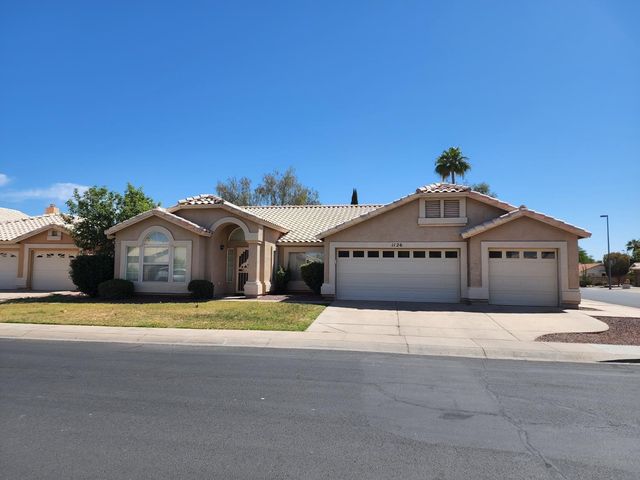 1126 W Grand Caymen Drive, Gilbert, AZ 85233