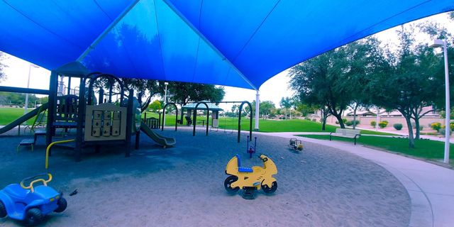 1126 W Grand Caymen Drive, Gilbert, AZ 85233