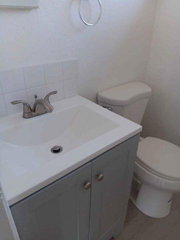 10485 Santa Cruz Road, Desert Hot Springs, CA 92240