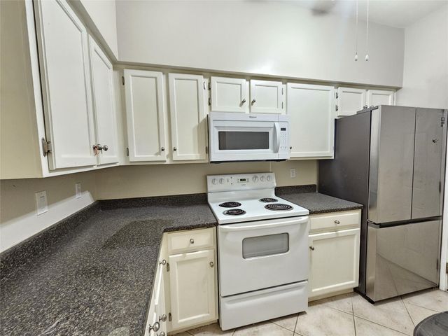 3800 Tanglewilde Street 605, Houston, TX 77063