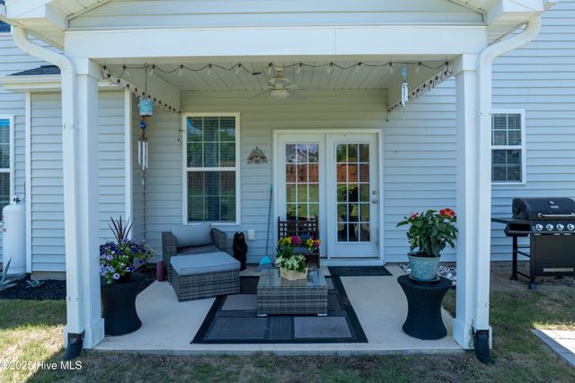 205 River Oats Court, Holly Ridge, NC 28445