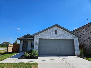 16225 Bergara Bend Drive, Splendora, TX 77327