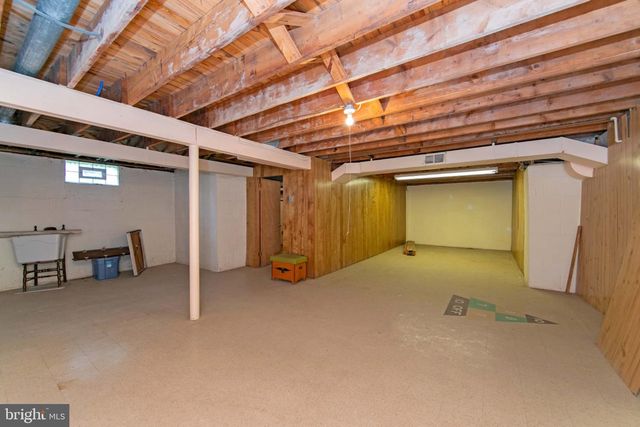 43 EDGEWOOD DR, Cherry Hill, NJ 08003