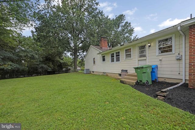 43 EDGEWOOD DR, Cherry Hill, NJ 08003