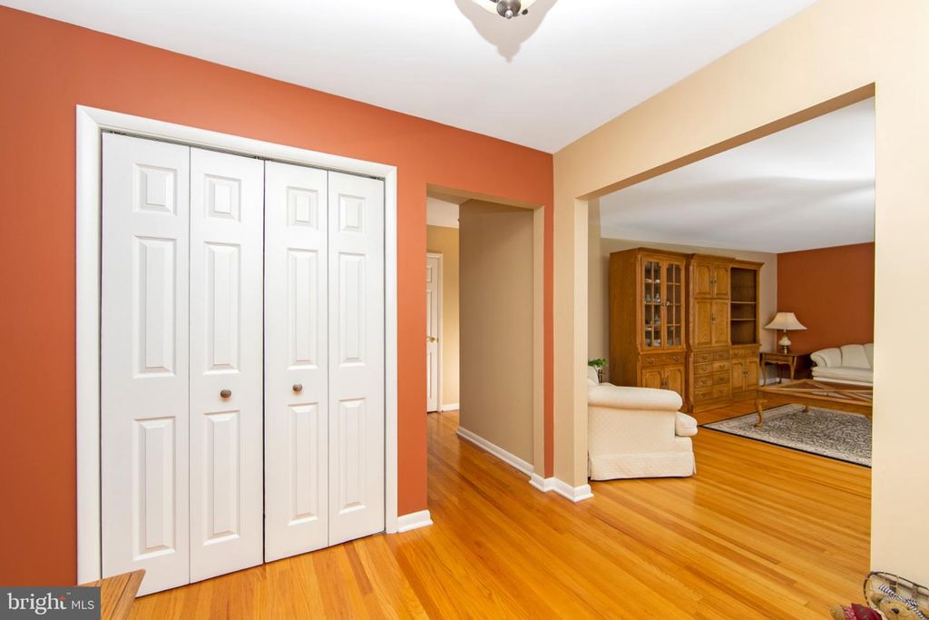 43 EDGEWOOD DR, Cherry Hill, NJ 08003 — photo 2