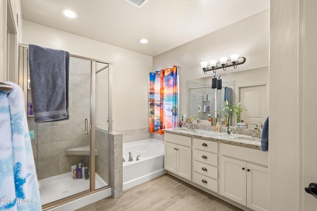 6647 E BIG SPUR Circle, Hereford, AZ 85615