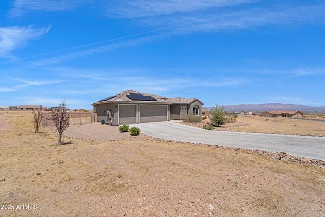 6647 E BIG SPUR Circle, Hereford, AZ 85615
