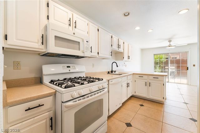 10146 Quilt Tree Street, Las Vegas, NV 89183