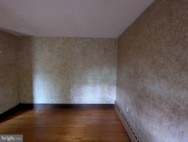 1415 WINDYBUSH RD, Wilmington, DE 19810