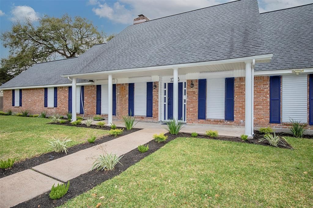 1523 19th Avenue N, Texas City, TX 77590