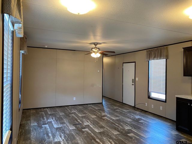 19124 CR 4118, Lindale, TX 75771