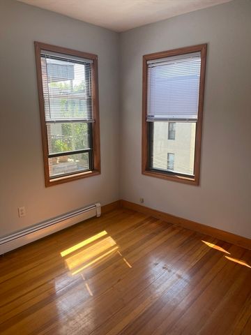324 Summit Avenue 3, Boston, MA 02135
