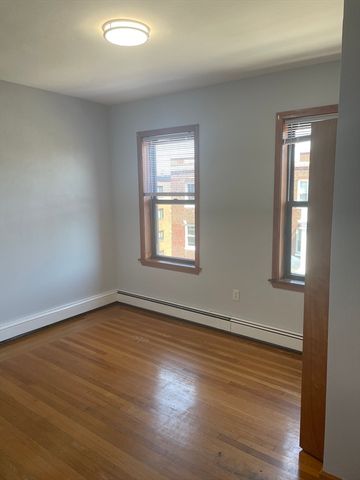 324 Summit Avenue 3, Boston, MA 02135