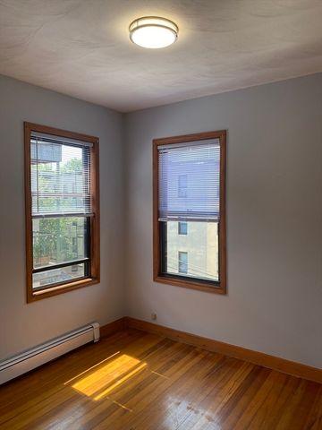 324 Summit Avenue 3, Boston, MA 02135